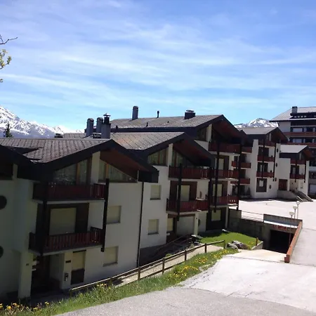 Апартаменты Immeuble Le Hameau
